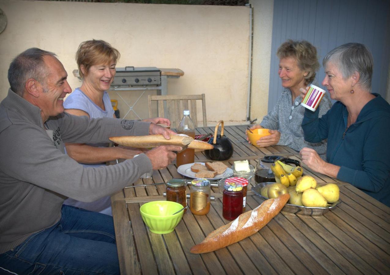 Domaine De La Clotte Bed and Breakfast Roquefort-des-Corbières Εξωτερικό φωτογραφία