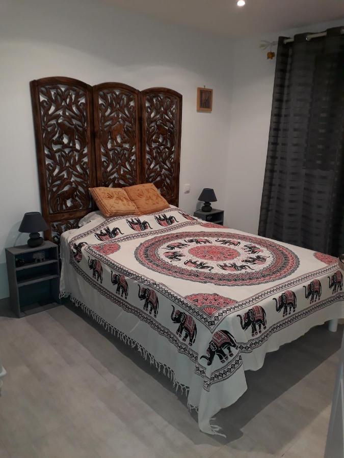 Domaine De La Clotte Bed and Breakfast Roquefort-des-Corbières Εξωτερικό φωτογραφία